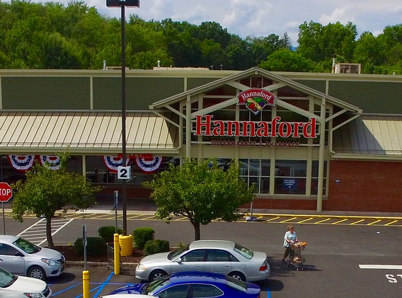 1_hannaford_supermarket